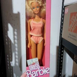 ✨SALE✨ NWT Fun to Dress Barbie